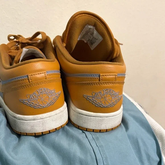 Nike Air Jordan Mustard and Grey low - Picture 2 of 3